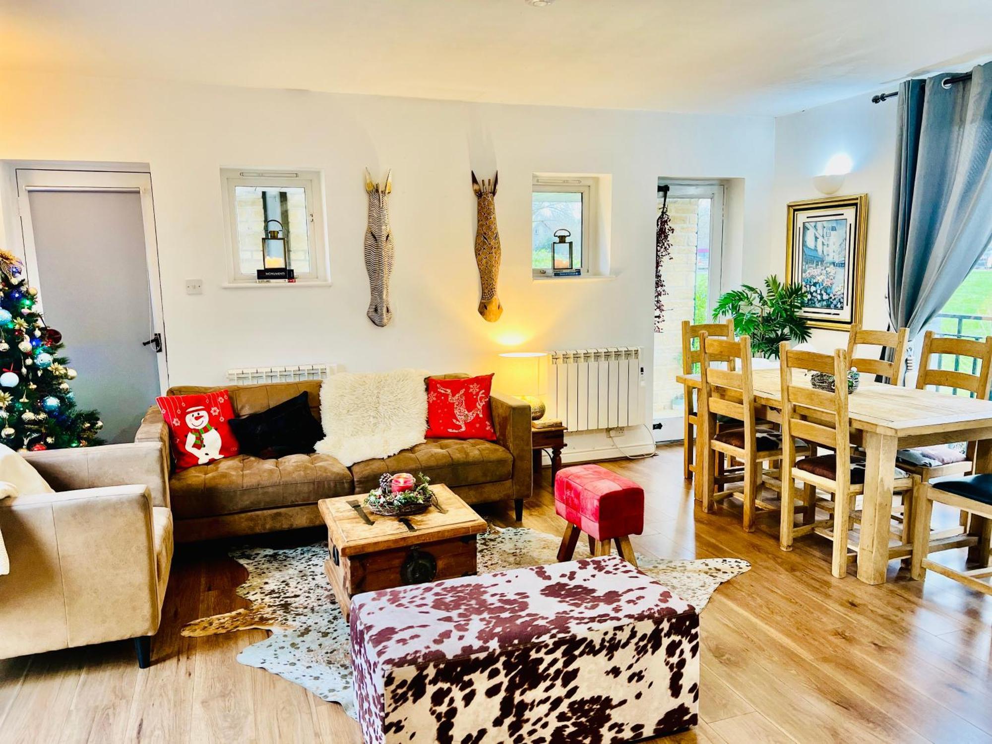 Castleford Cottage , Lowermill Estate Somerford Keynes Extérieur photo